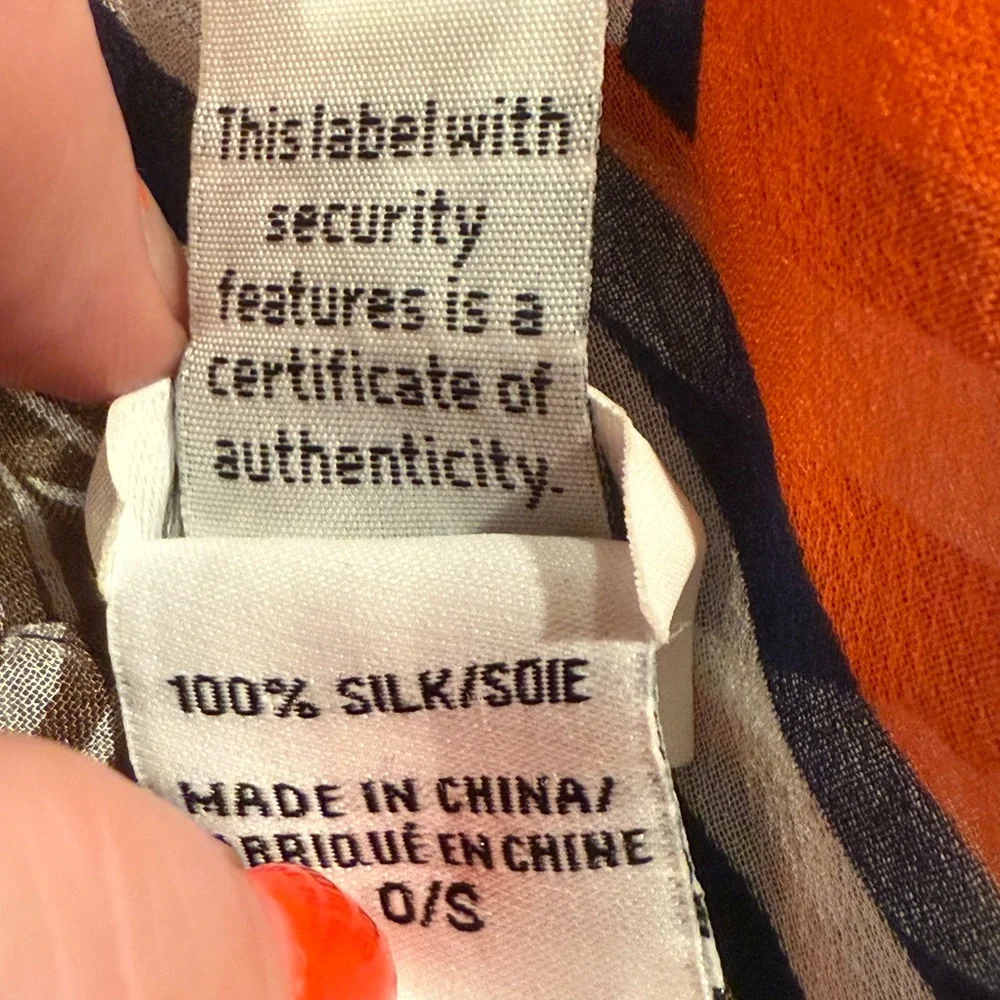 Diane Von Furstenberg: 💯 % Silk Scarf wrap Multi 🧣 OS - Picture 6 of 7
